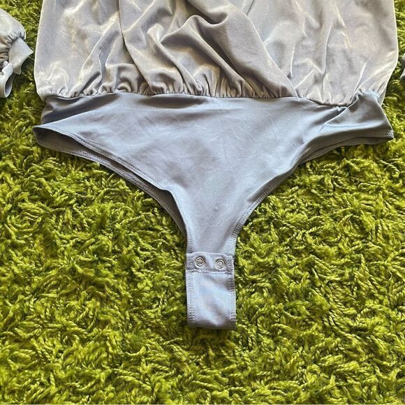 NWOT DYNAMITE BODYSUIT VELOUR LILAC - Picture 8 of 15